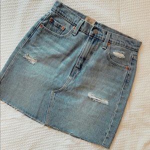 Levi’s High Rise Deconstructed Skirt